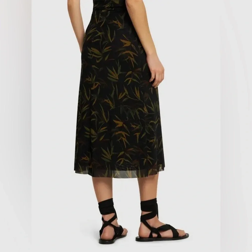 WEWOREWHAT Mesh Black Midi Skirt with falling leaves pattern small